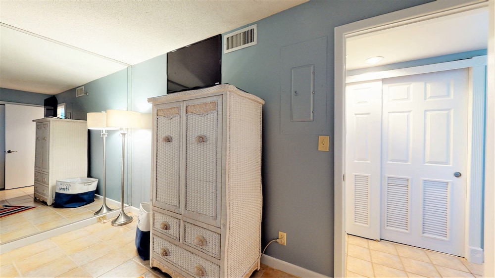 Beachside Towers at Sandestin by Gibson Beach Rentals - photo 6