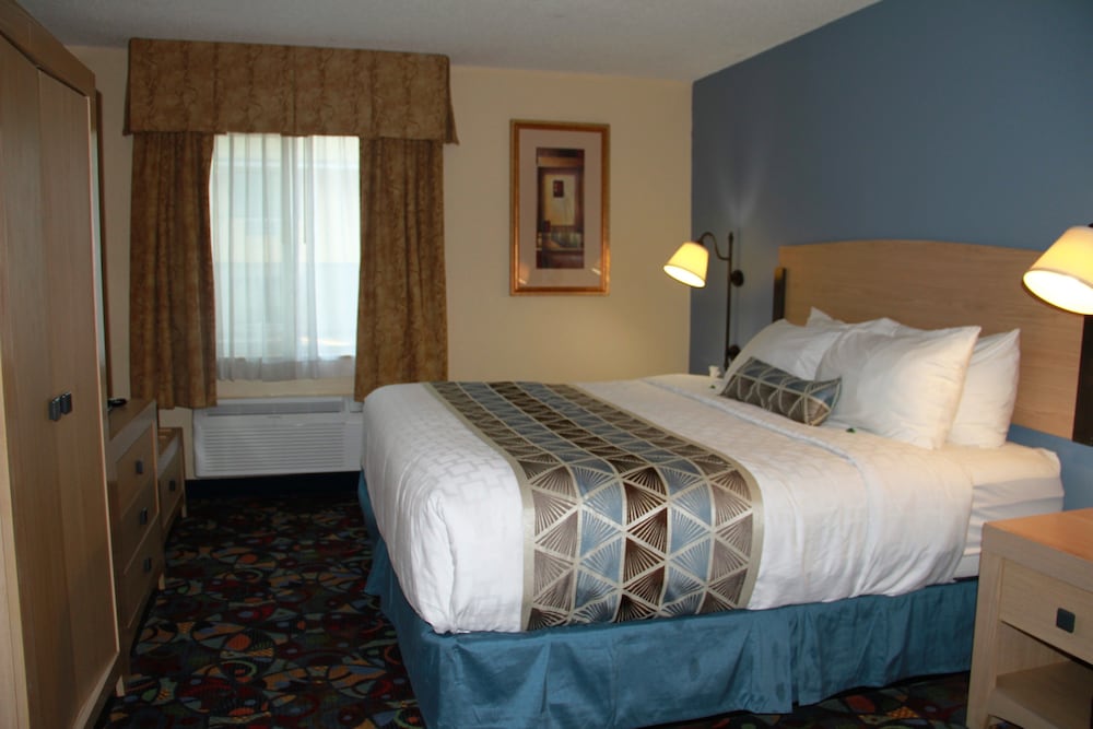 Baymont by Wyndham Stevens Point - featured photo