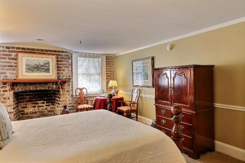 The Presidents Quarters Inn - photo 167