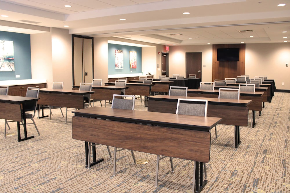 Hampton Inn Buffalo Amherst NY - photo 24