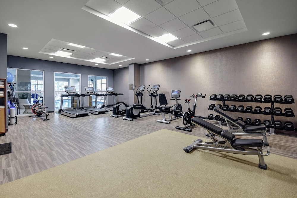 Embassy Suites by Hilton Jonesboro Red Wolf Convention Center - photo 32