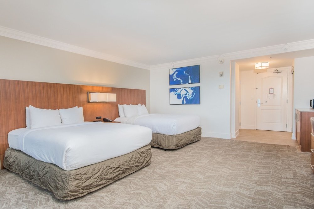 Hilton Pensacola Beach - photo 16