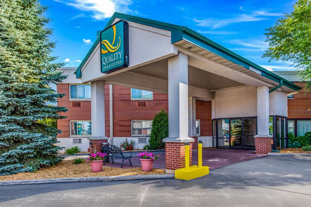 Quality Inn & Suites Green Bay Downtown - photo 4