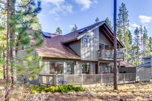 28 Cypress in Sunriver, United States