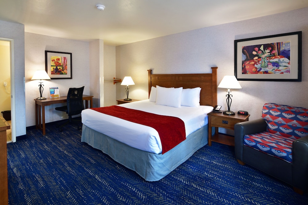 Lamplighter Inn & Suites at SDSU - photo 27