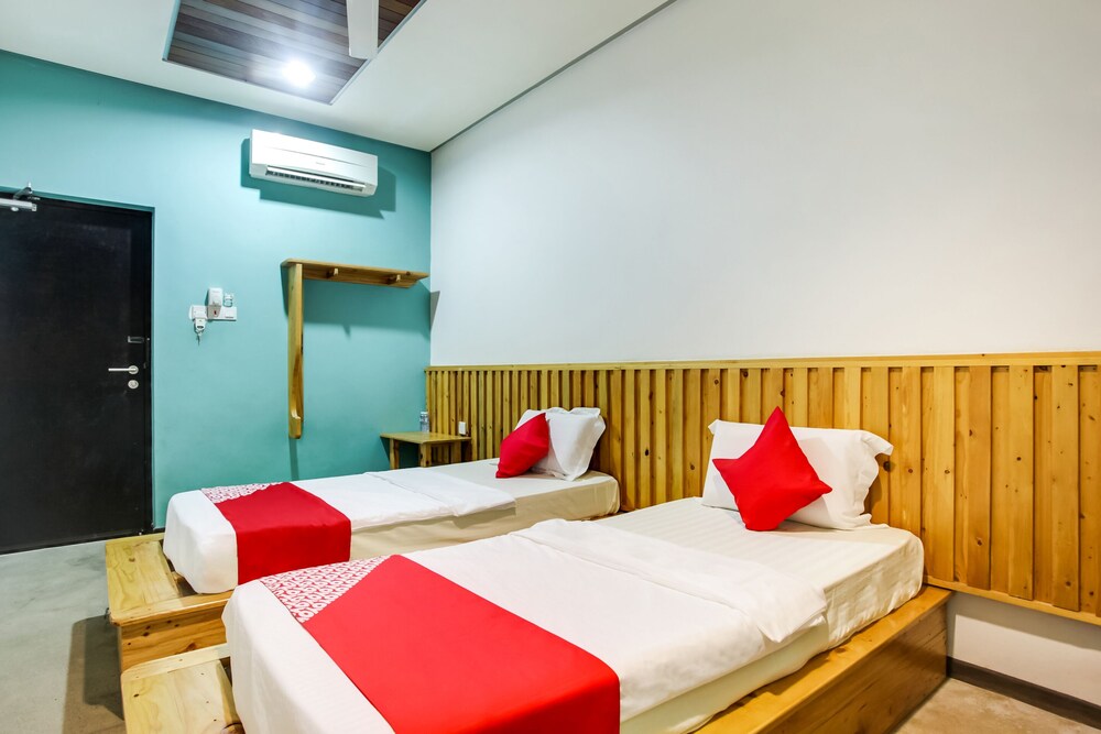 OYO 89454 Hotel Pavilion Inn in Lumut, Malaysia