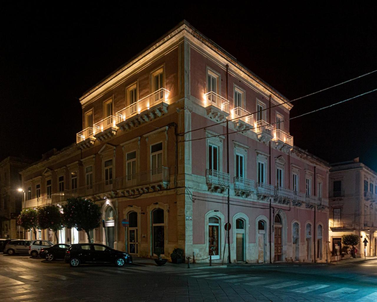 Apollo Suite — 4-Star Luxury Hotel in Siracusa, Italy