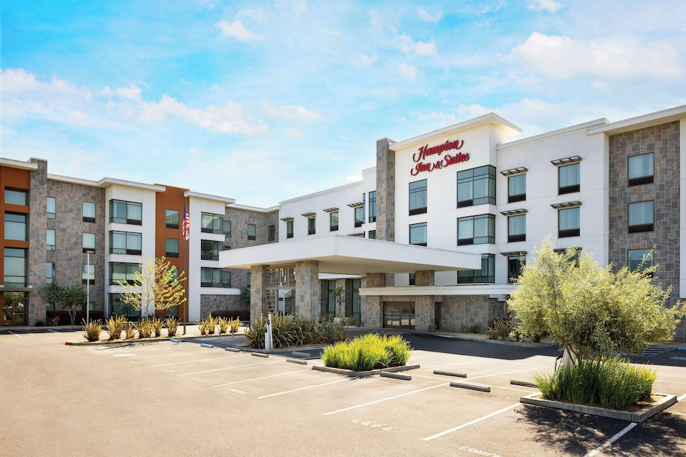 Hampton Inn Suites Napa — Napa