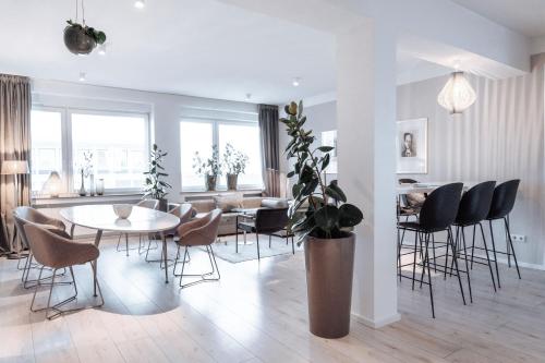 Luxuriöses Loft über den Dächern Münsters 150 m — 4-Star Luxury Hotel in Munster, Germany