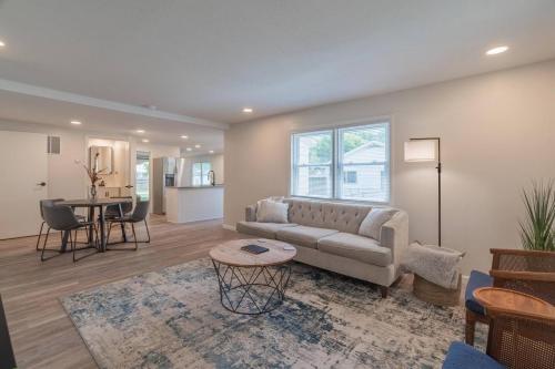 The Luxe in Marion, United States