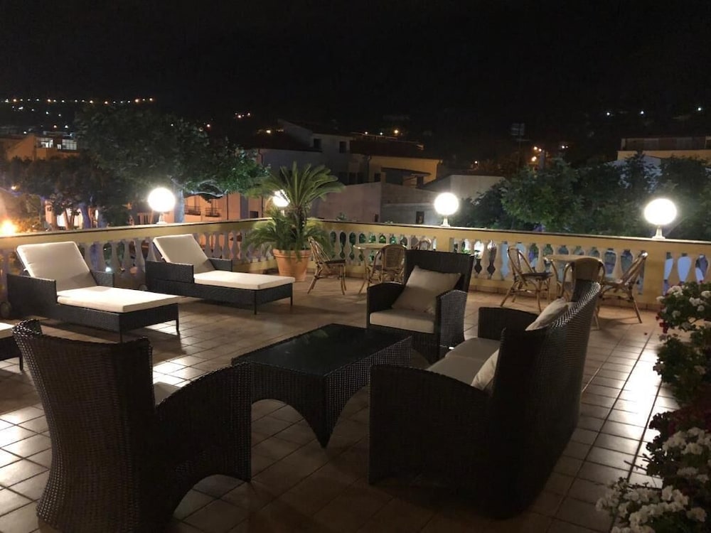 Hotel Rex - carbon neutral hotel in Praia A Mare