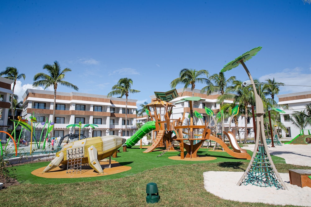Children's play area - outdoor