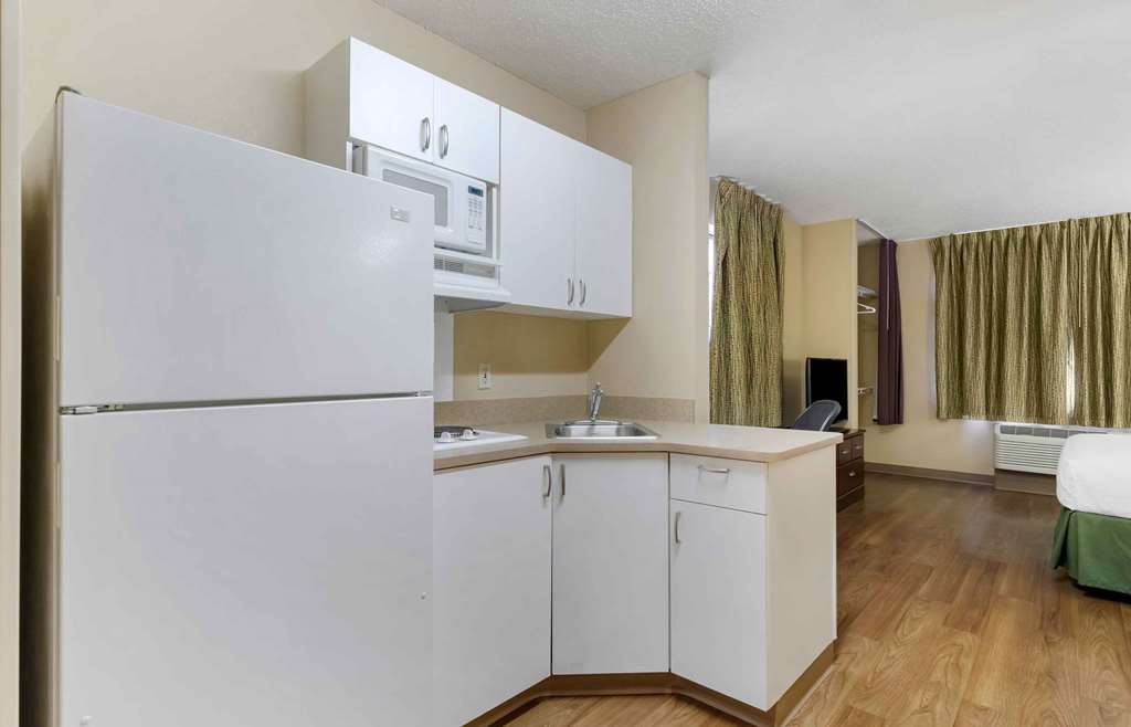 Extended Stay America Laredo Del Mar - photo 11