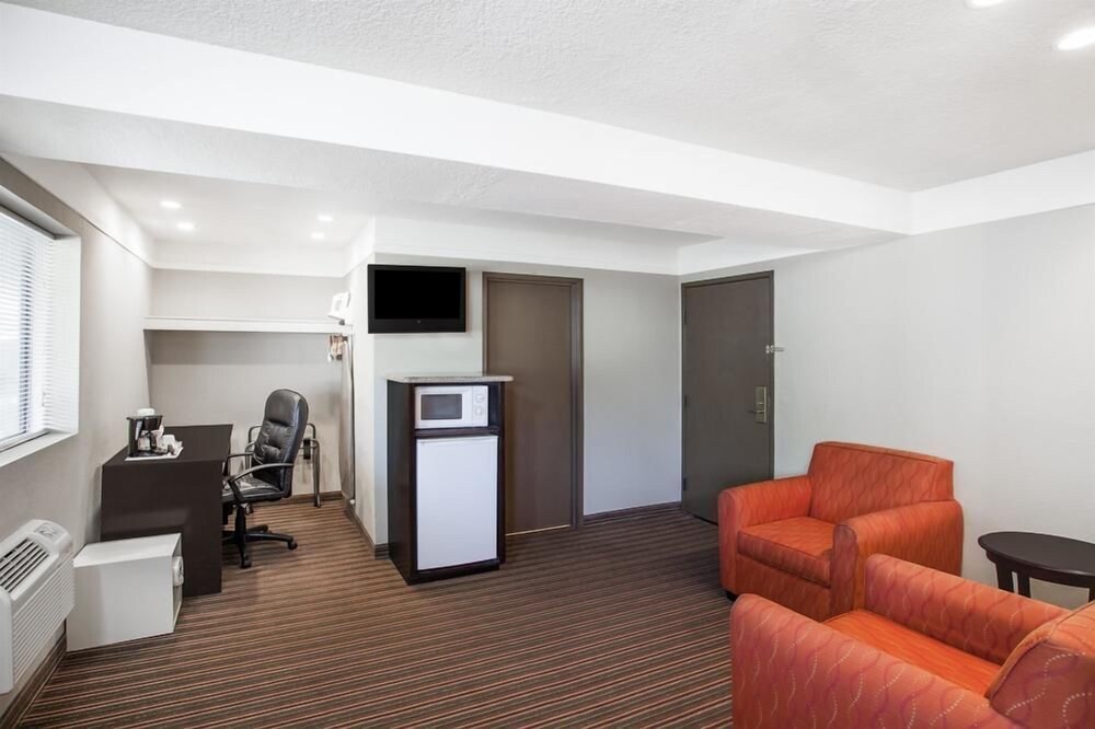 Travelodge La Mesa - photo 4