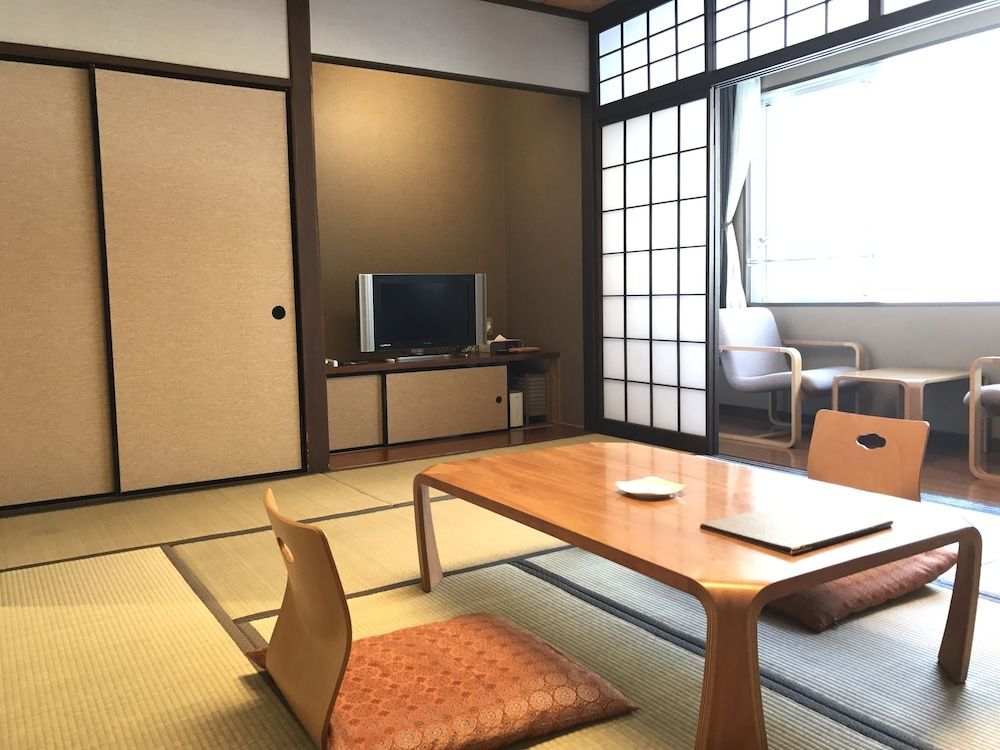 Hotel Shimeikan — hotel in Nakanojomachi