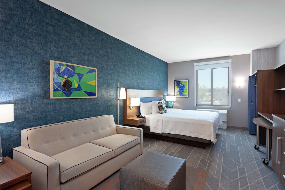 Home2 Suites by Hilton Temecula - photo 21