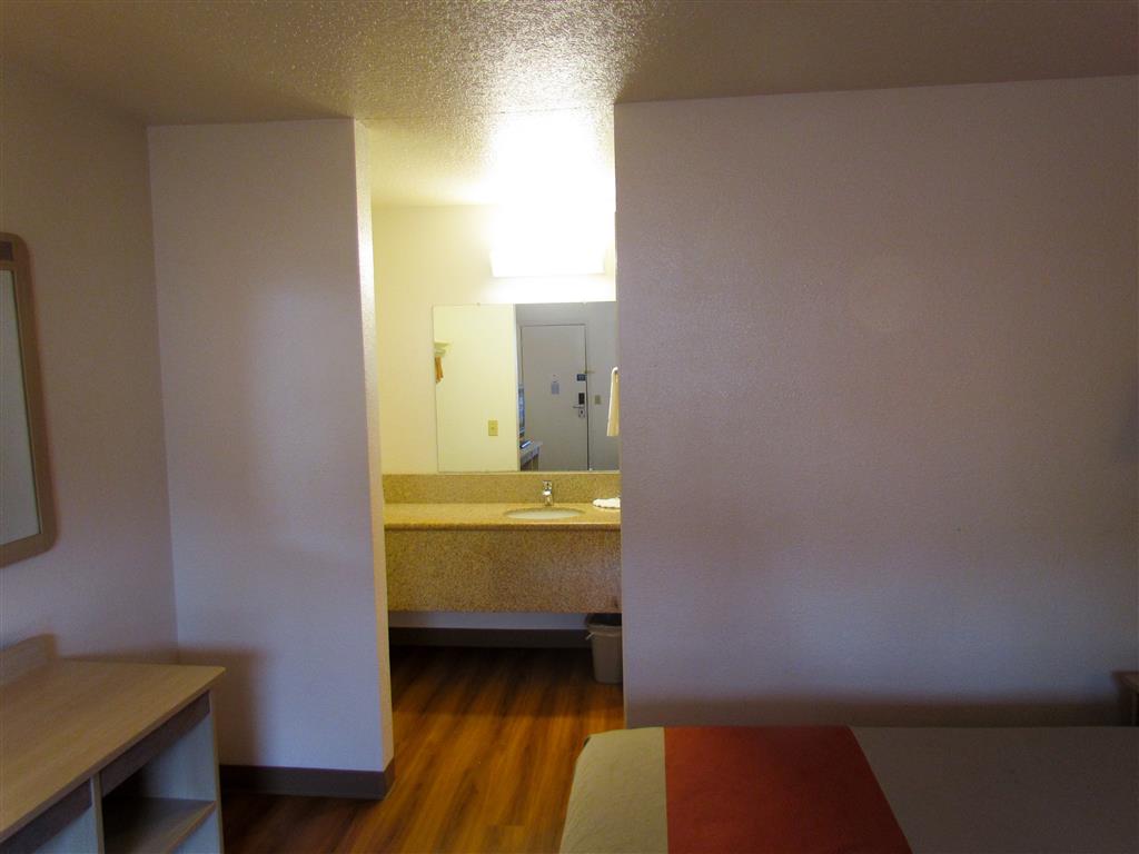 Motel 6 Vancouver WA - photo 9