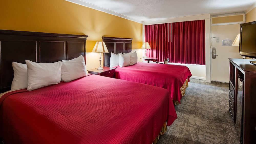 Osage Creek Lodge - photo 4