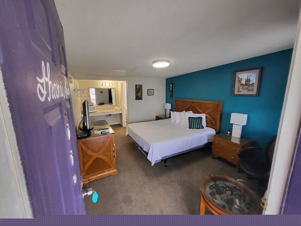 Rose's Motel - photo 30