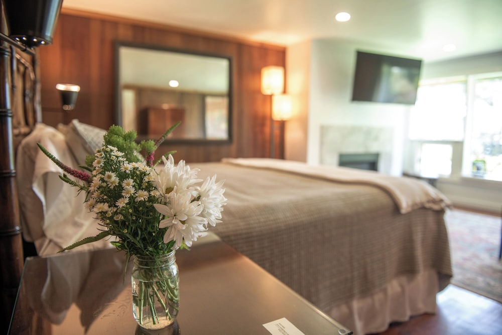 Inn at Buckhorn Cove - photo 34