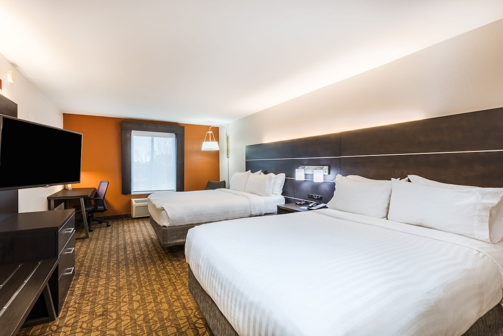 Holiday Inn Express Hotel & Suites Bremen - photo 9