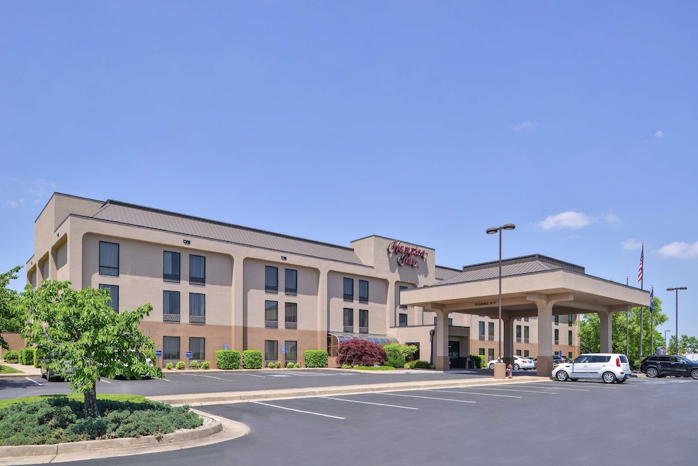 Hampton Inn Staunton - featured photo