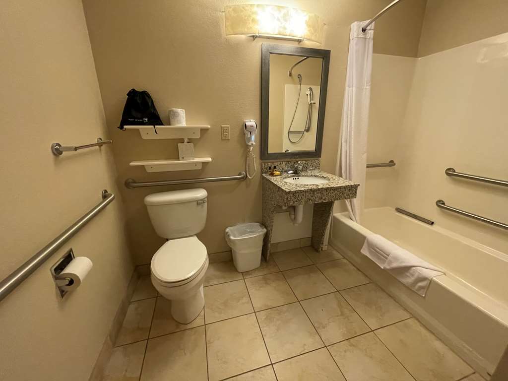 Best Western Plus Wausau Rothschild Hotel - photo 31