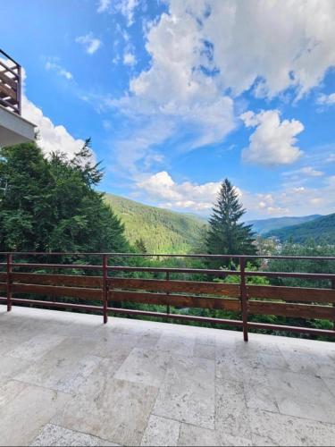 Stone House Sinaia — 4-Star Luxury Hotel in Sinaia, Romania