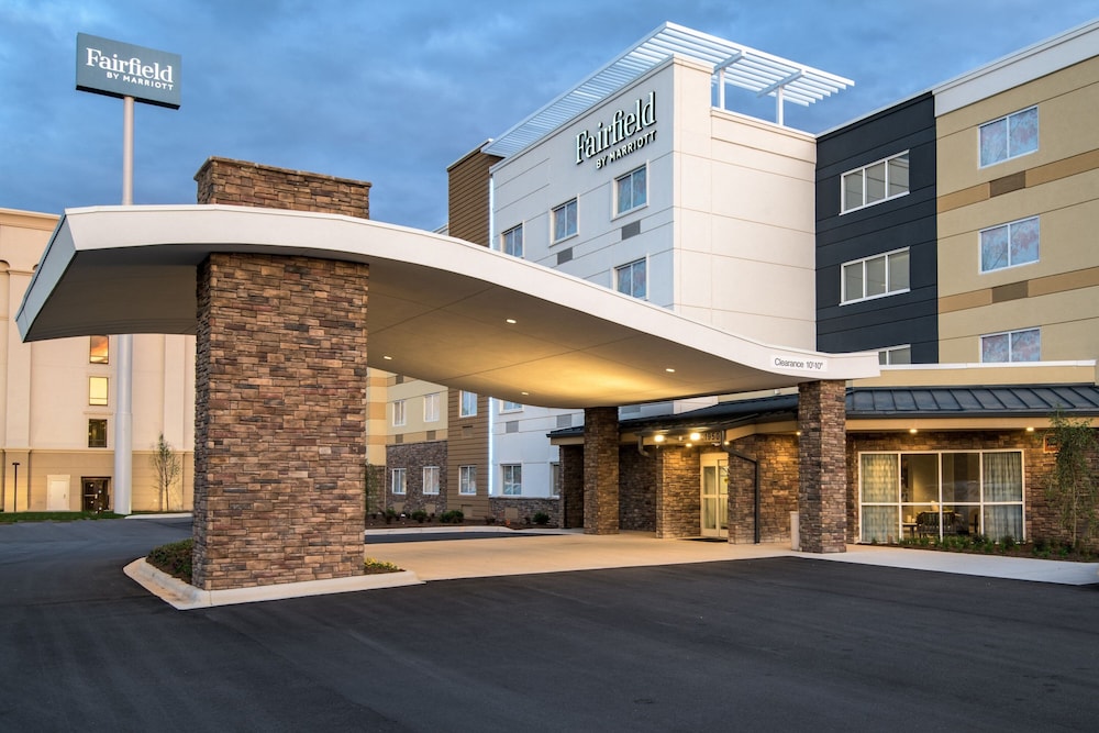 Fairfield Inn & Suites by Marriott Hickory - photo 28