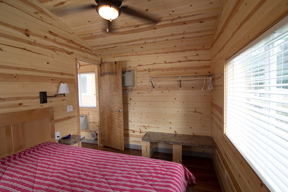 Tall Chief Camping Resort Cottage 1 - photo 5