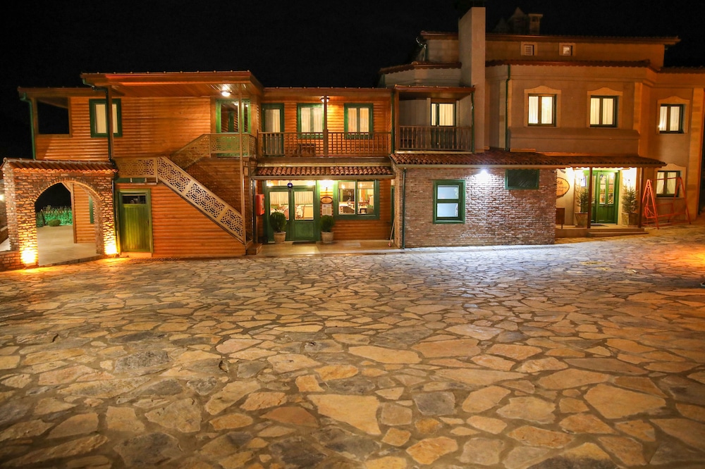 Kazdağı Atilabey Konağı Oteli pet-friendly hotel Ayvacik