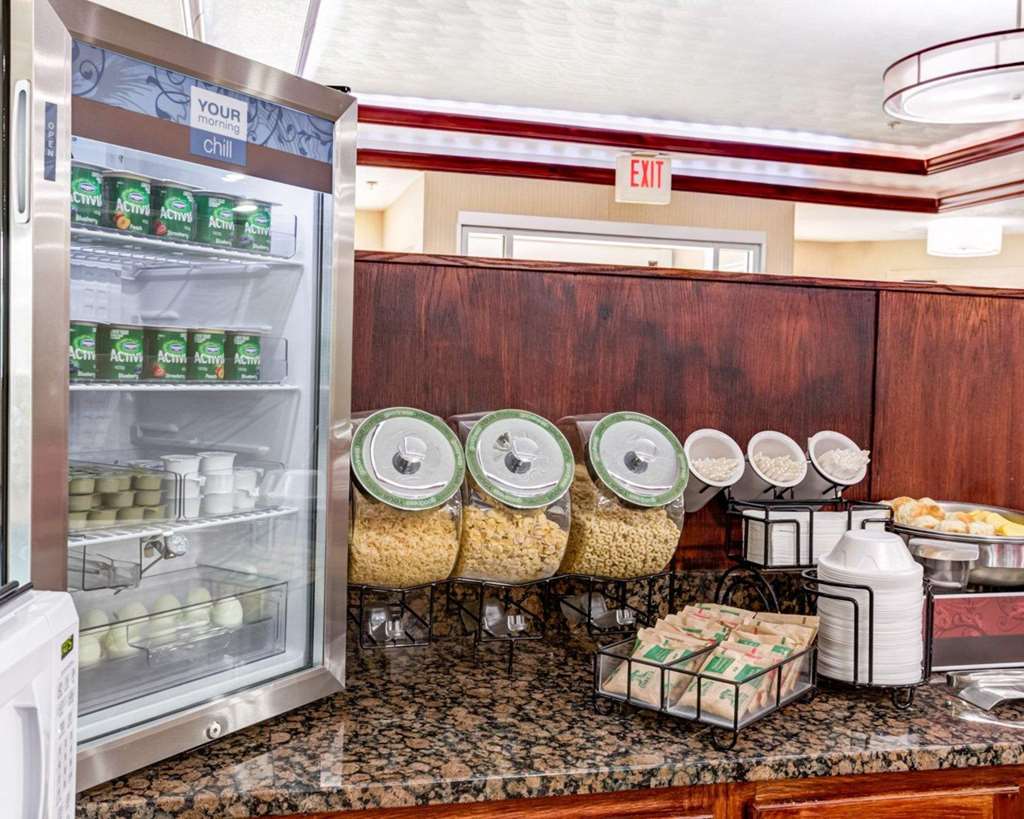 Comfort Inn Kearney Liberty - photo 26