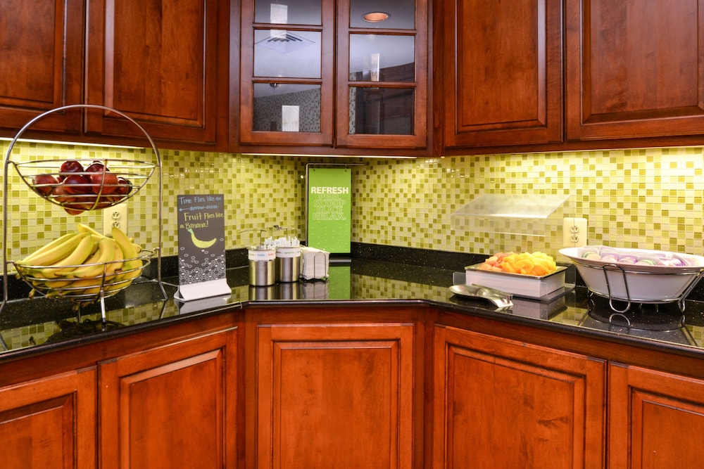 Hampton Inn & Suites Fredericksburg South - photo 43
