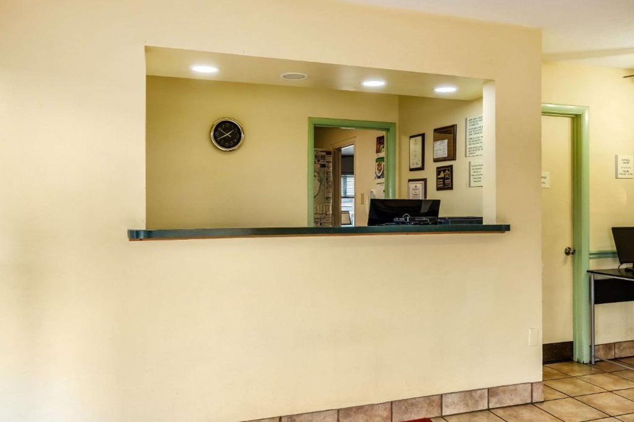 Hotel East VA — hotel in Staunton