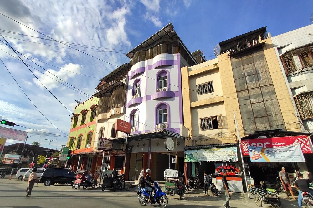 OYO 1955 Wisma Sunshine — hotel in Rantauprapat