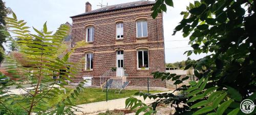 Au Fil de L'eau - last minute hotel in Unknown City