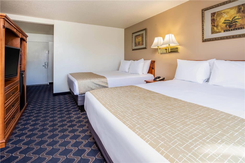Travelodge by Wyndham Red Bluff South of Redding - photo 12