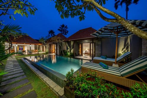 Villa MD 2 Stylish 3 BR w Sunny Pool at Prime Eat Street — 4-Star Luxury Hotel in Seminyak, Indonesia