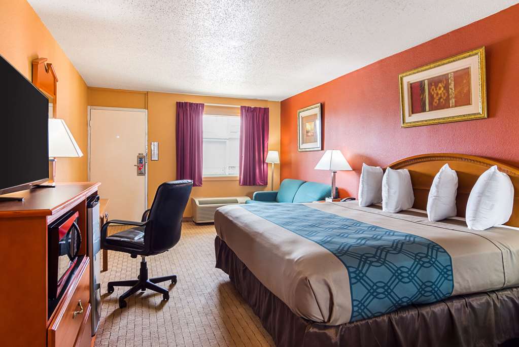 Econo Lodge Jacksonville near Little Rock Air Force Base - photo 10