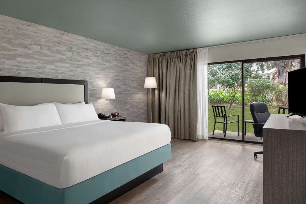Carlsbad By The Sea Hotel - photo 13