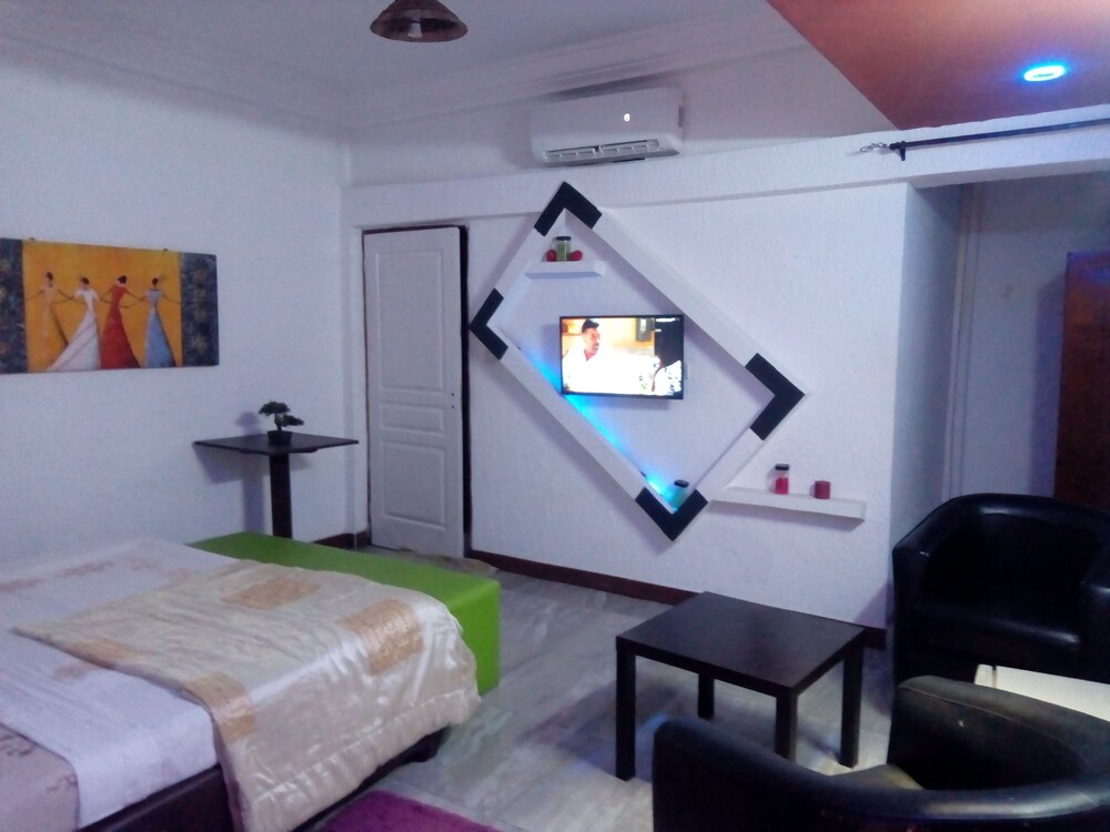 Hotel Le Senateur in Cotonou, Benin