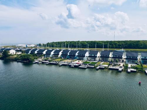 Wierhooft 33 in Wieringerwerf, Netherlands