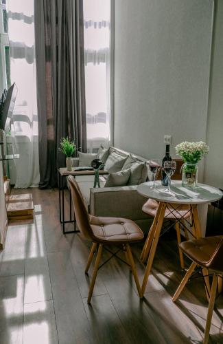 Luxury Duplex Studios City Center