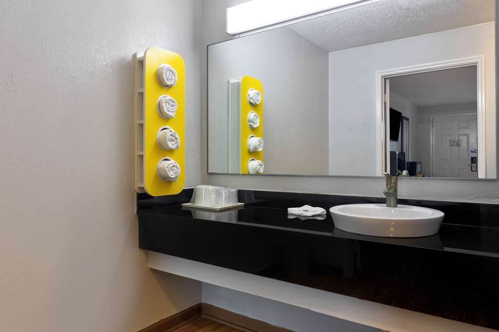 Motel 6 Cookeville TN - photo 10