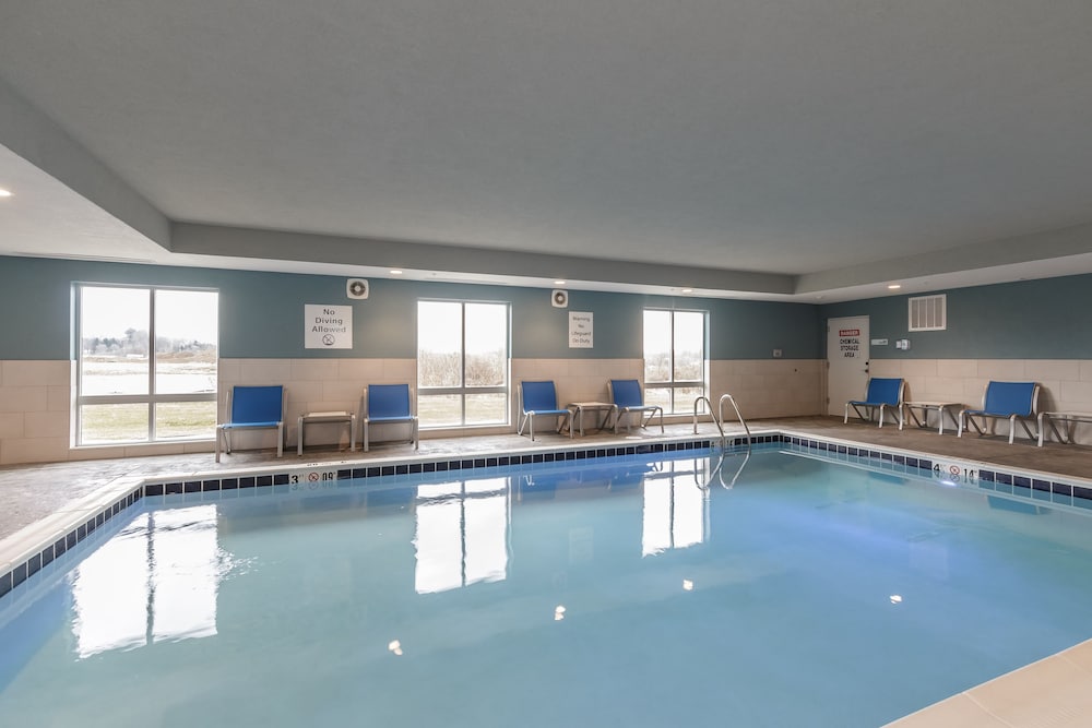 Holiday Inn Express & Suites South Bend Casino by IHG - photo 8