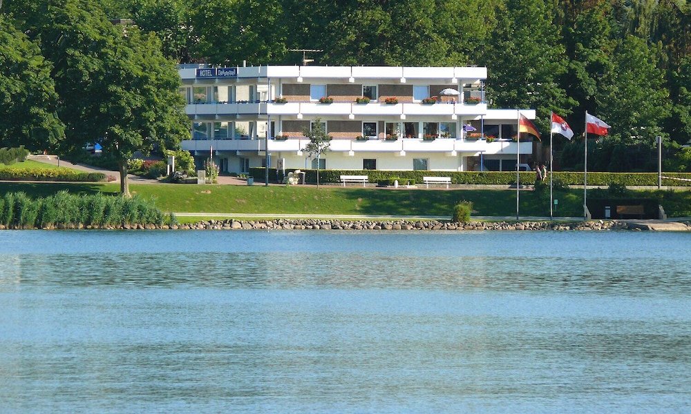 Hotel Diekseequell Superior am Dieksee - carbon neutral hotel in Malente