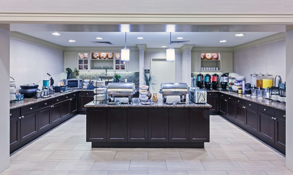 Homewood Suites by Hilton Laredo at Mall del Norte - photo 37