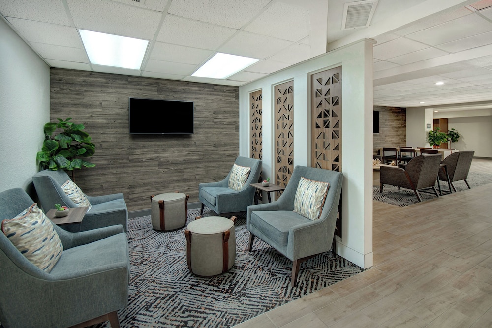 Candlewood Suites Columbia Ft. Jackson by IHG - photo 7