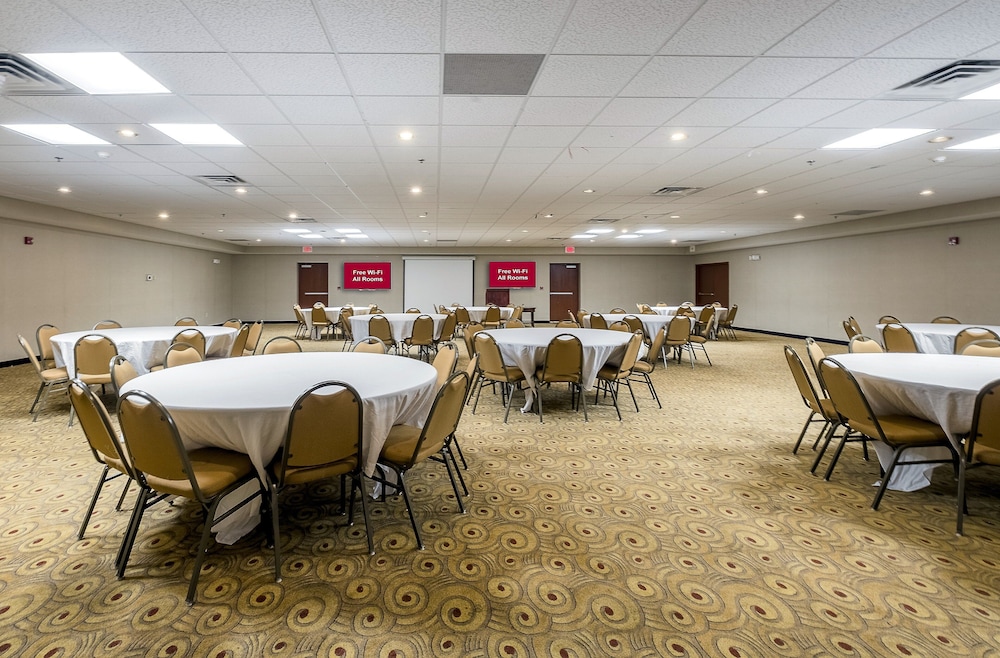 Red Roof Inn Hartford New Britain - photo 30