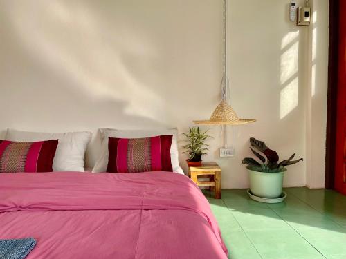 Baan KhaoSoi Private room in a rooftop hostel 4th floor